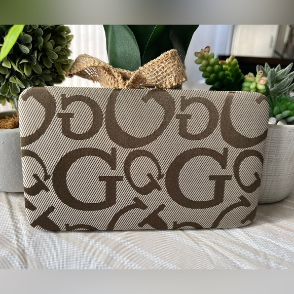 Handbags - Gold/Tan “G” snap wallet/clutch